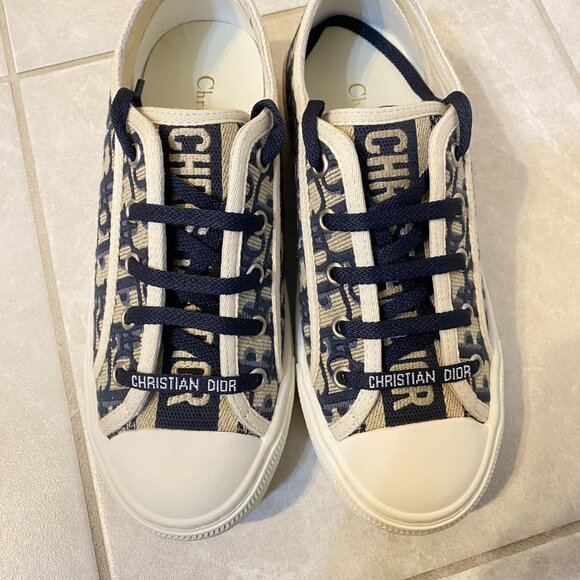 DIOR Oblique Walk N’ Dior Sneakers - Picture 3 of 8